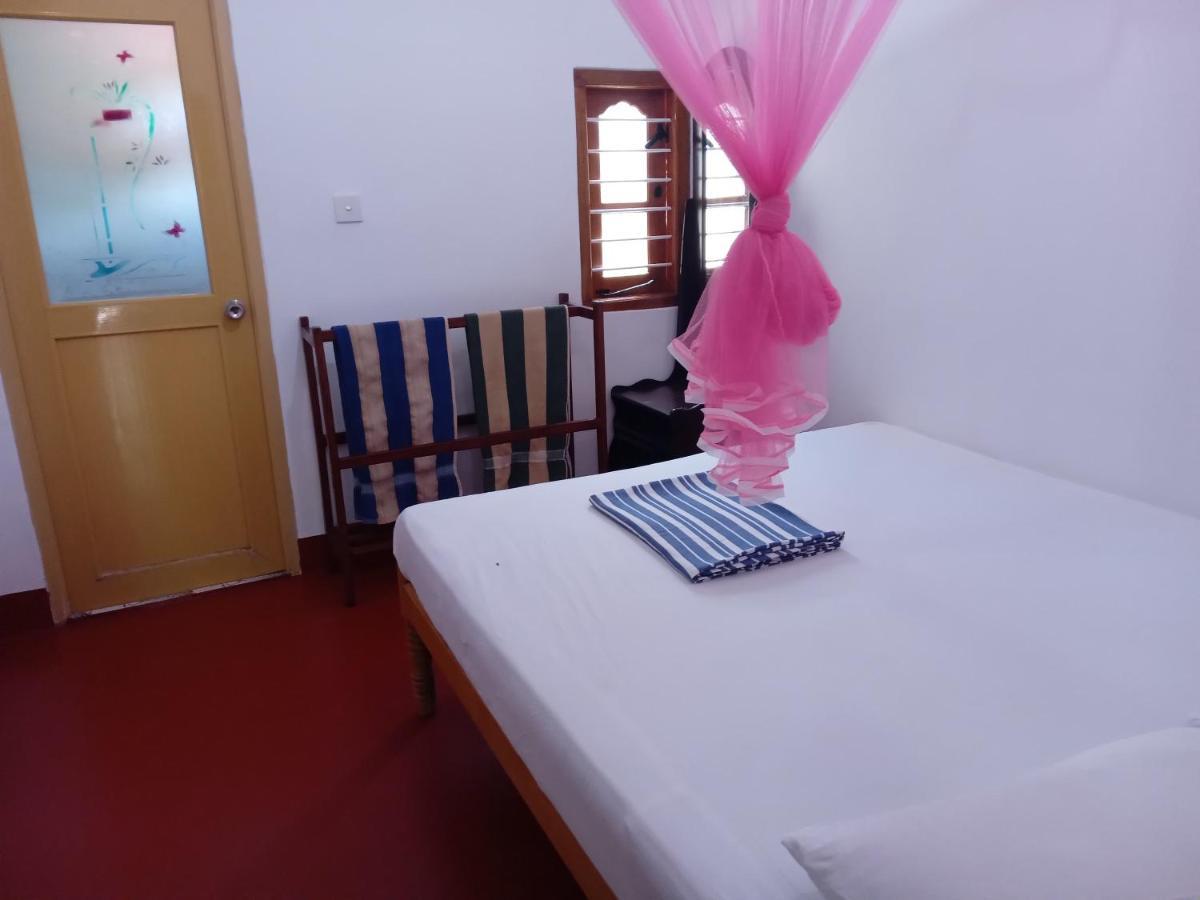 Vibushan Guest House نيلافيلي المظهر الخارجي الصورة