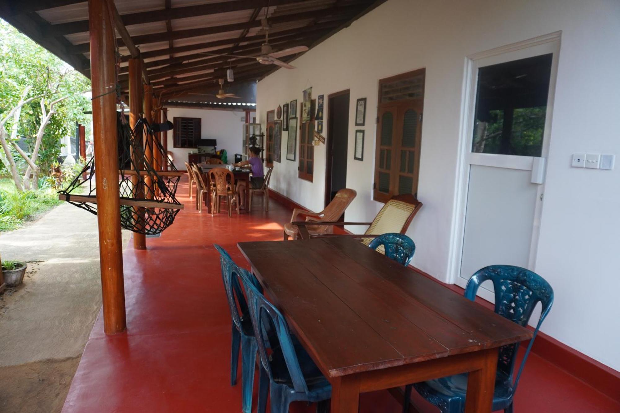 Vibushan Guest House نيلافيلي المظهر الخارجي الصورة
